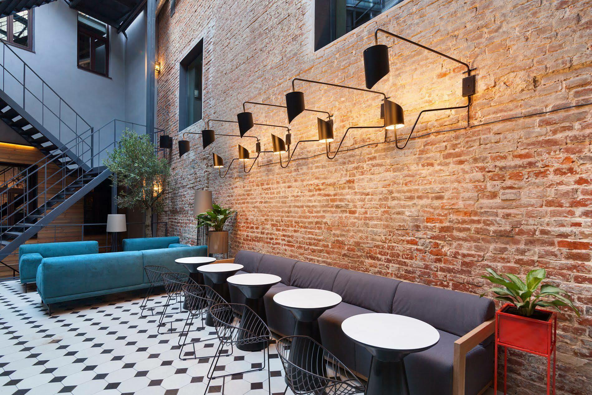 Ferenc Hotel & Restaurant Lviv Exterior photo